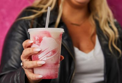 New Sweet and Icy Cold Dragonfruit Freeze Premiers at Taco Bell