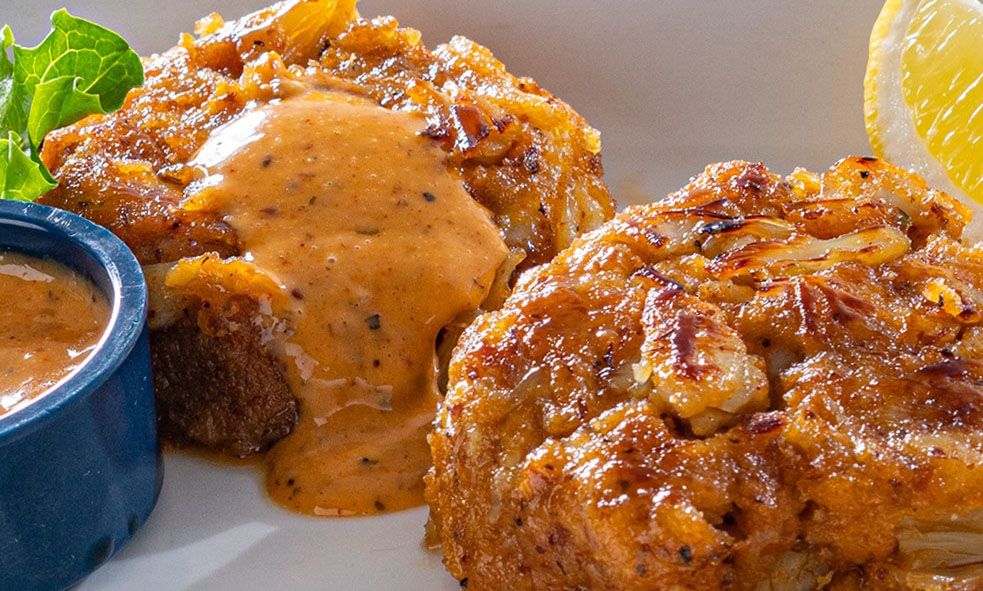 New Jumbo Lump Crab Cakes Dished Up for the Holiday Season at Red Lobster New Jumbo Lump Crab Cakes Dished Up for the Holiday Season at Red Lobster