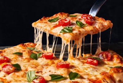 Panera Bread Announces the Arrival of Flatbread Pizza Family Feasts and 2 New Flatbread Pizzas