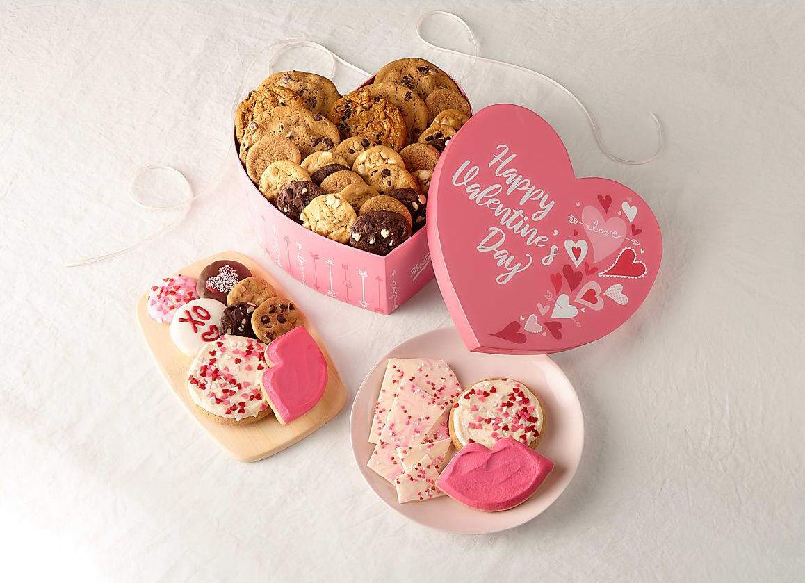 Mrs. Fields Launches the 2021 Valentine's Day Collection: Cookies, Cakes, Sweets & More Mrs. Fields Launches the 2021 Valentine's Day Collection: Cookies, Cakes, Sweets & More