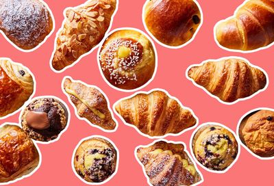 Starbucks Rewards Members Will Receive a Free Bakery Item Through to January 28