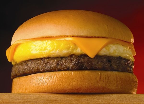 App-Users Can Buy 1 Breakfast On A Bun and Get 1 for Free at Whataburger for a Limited Time App-Users Can Buy 1 Breakfast On A Bun and Get 1 for Free at Whataburger for a Limited Time
