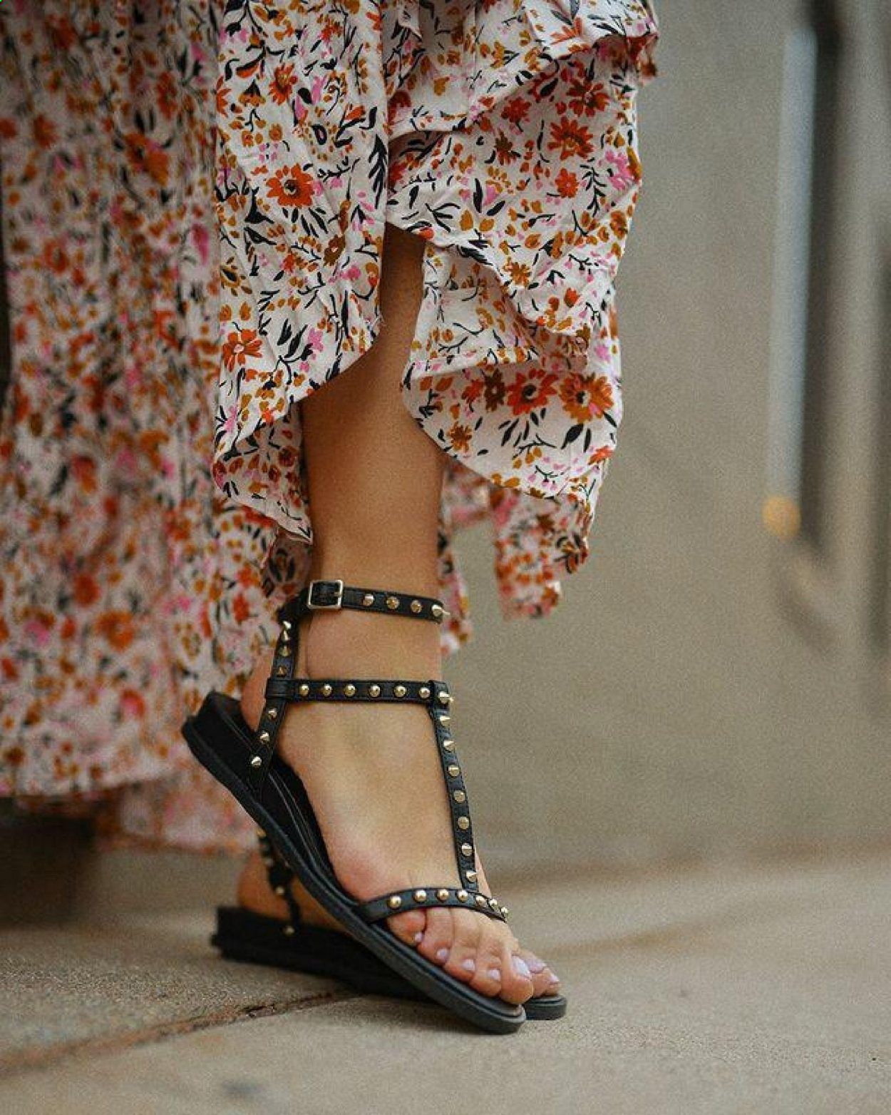 DSW Weekly Ad Flyer June 2 to June 9