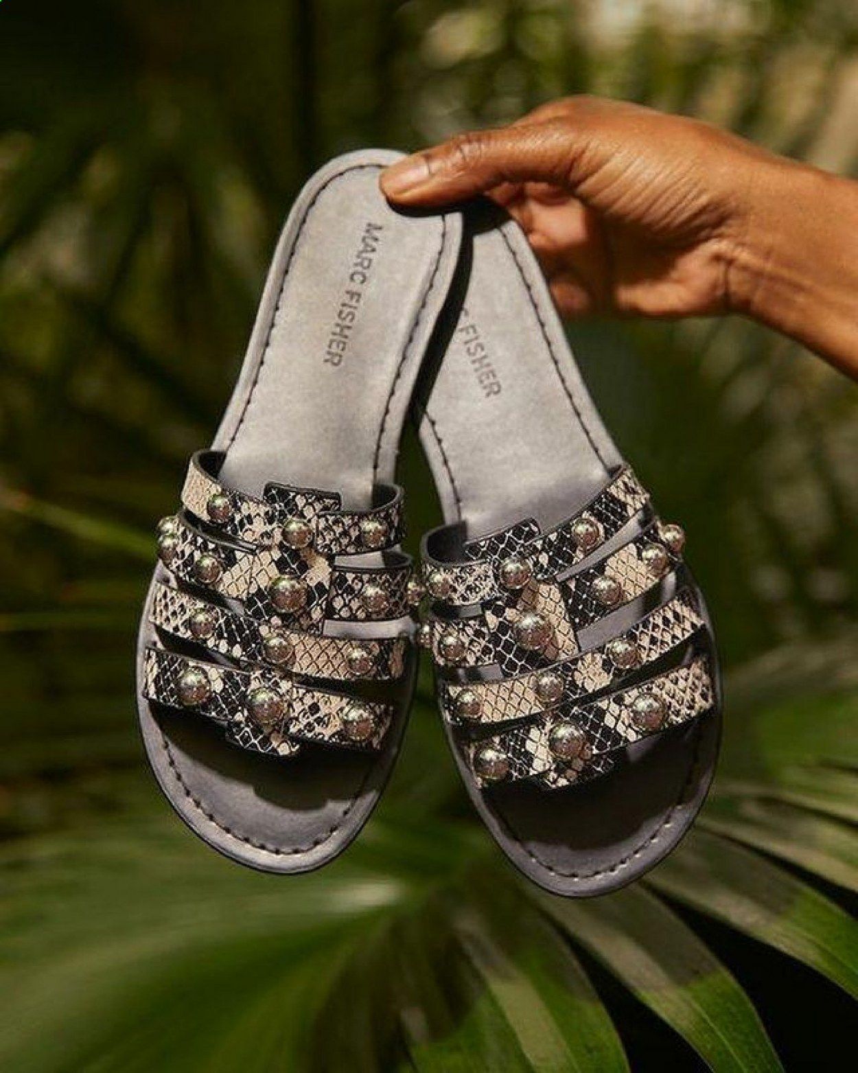 DSW Weekly Ad Flyer June 2 to June 9