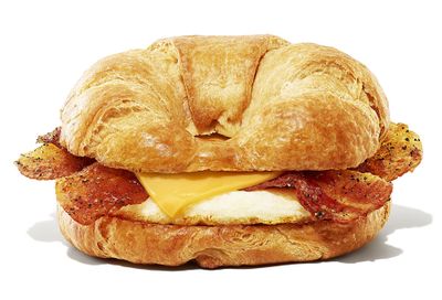 The Maple Sugar Bacon Breakfast Sandwich Returns to Dunkin’ Donuts with Double the Rewards Points