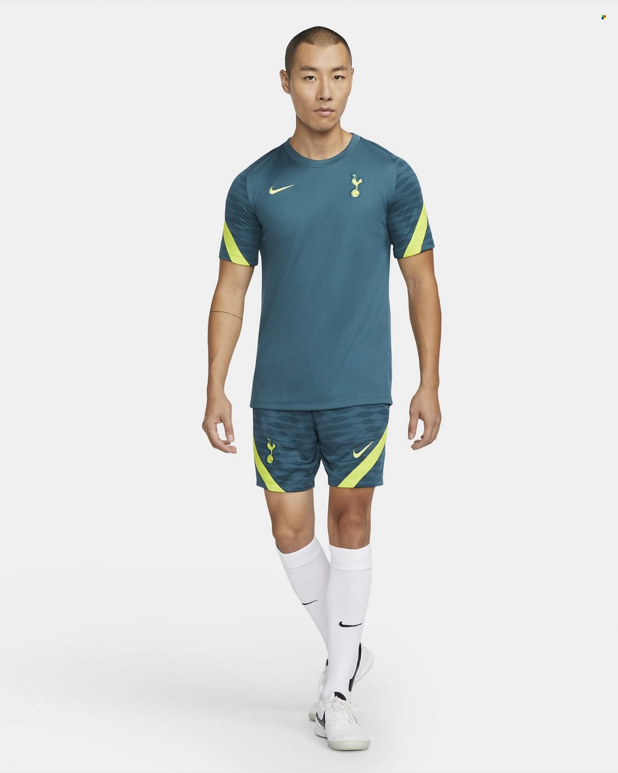 Nike Weekly Ad Flyer November 17 to November 24