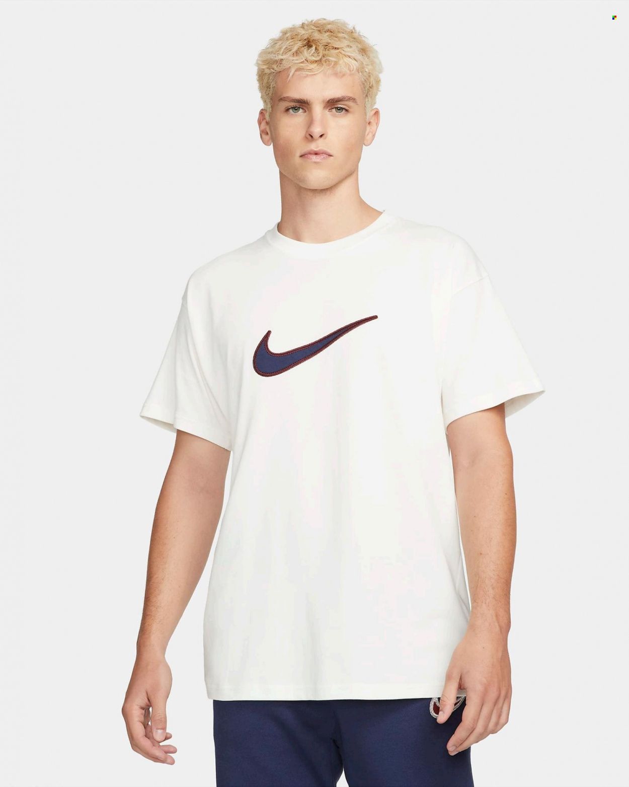 Nike Weekly Ad Flyer December 17 to December 24