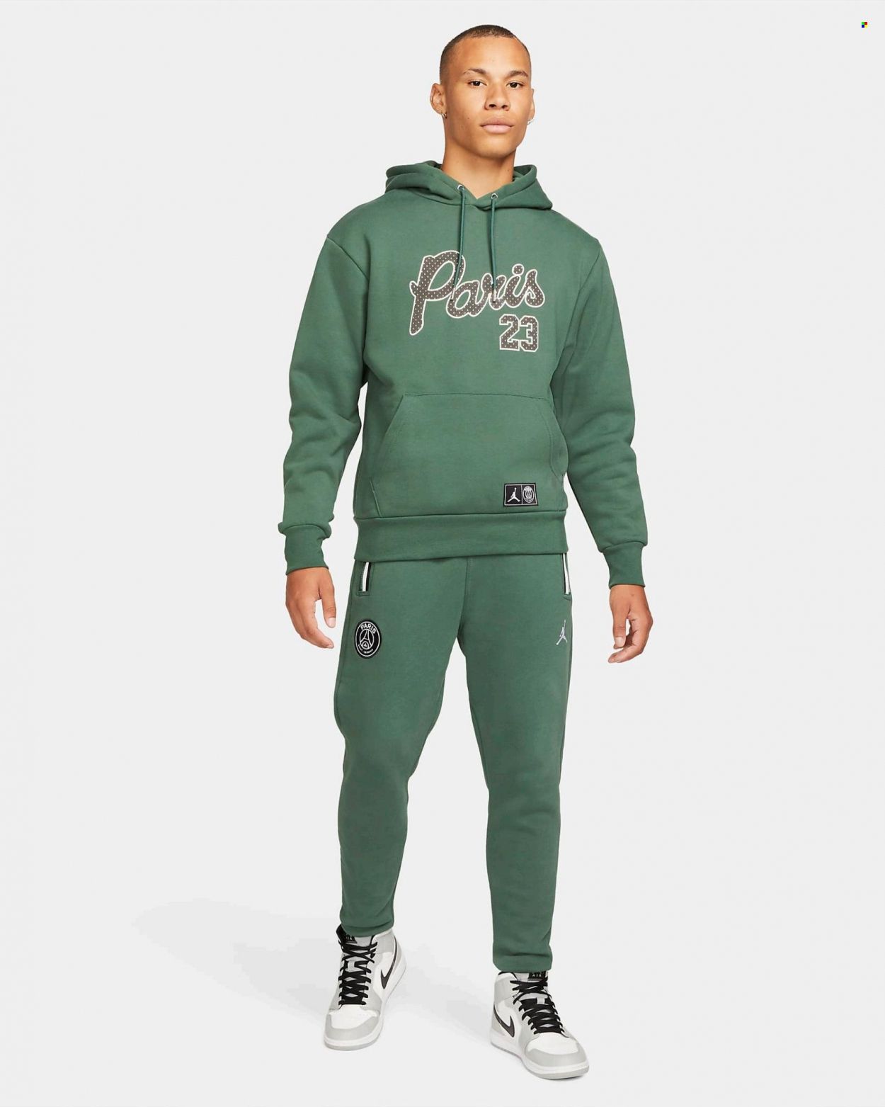 Nike Weekly Ad Flyer December 17 to December 24