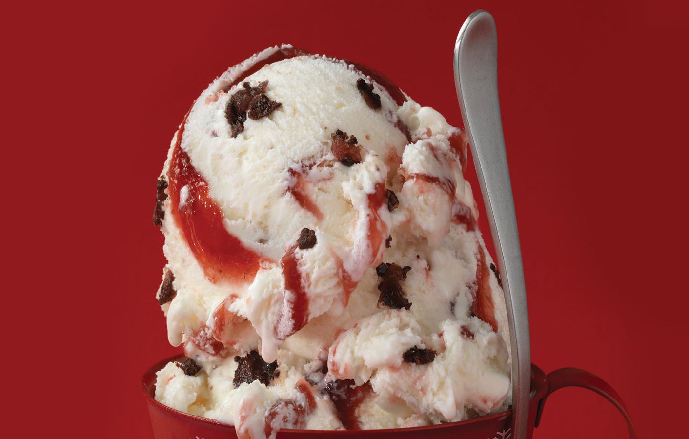 Baskin-Robbins Serves Up their Classic Winter White Chocolate Ice Cream for a Limited Time Baskin-Robbins Serves Up their Classic Winter White Chocolate Ice Cream for a Limited Time