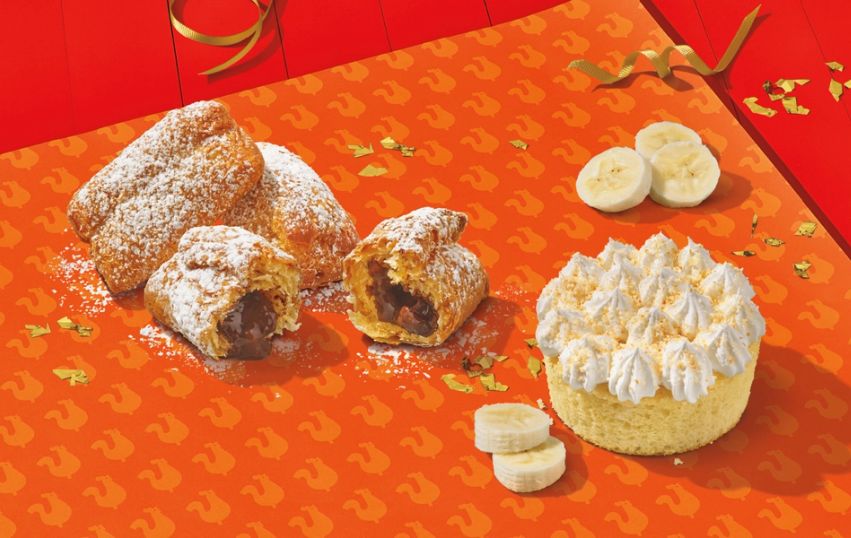 Popeyes Chicken Refreshes their Dessert Menu with Chocolate Beignets and a Banana Cream Cake Popeyes Chicken Refreshes their Dessert Menu with Chocolate Beignets and a Banana Cream Cake