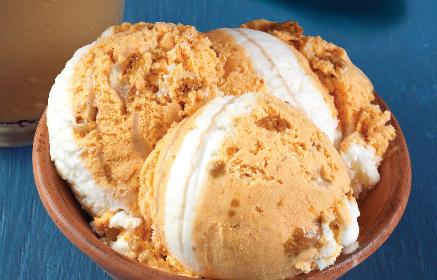 Pumpkin Cheesecake Ice Cream Brings the Fall Flavors to Baskin-Robbins this Season Pumpkin Cheesecake Ice Cream Brings the Fall Flavors to Baskin-Robbins this Season