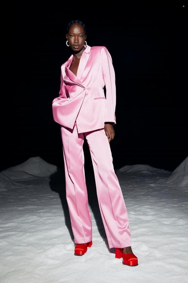 H&M Promotions & Flyer Specials December 2022