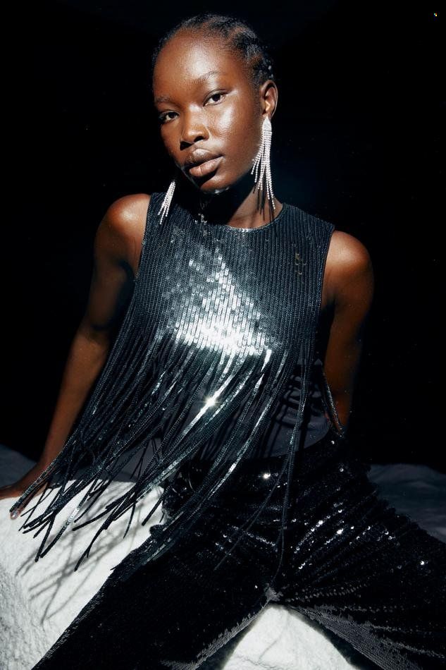 H&M Promotions & Flyer Specials December 2022