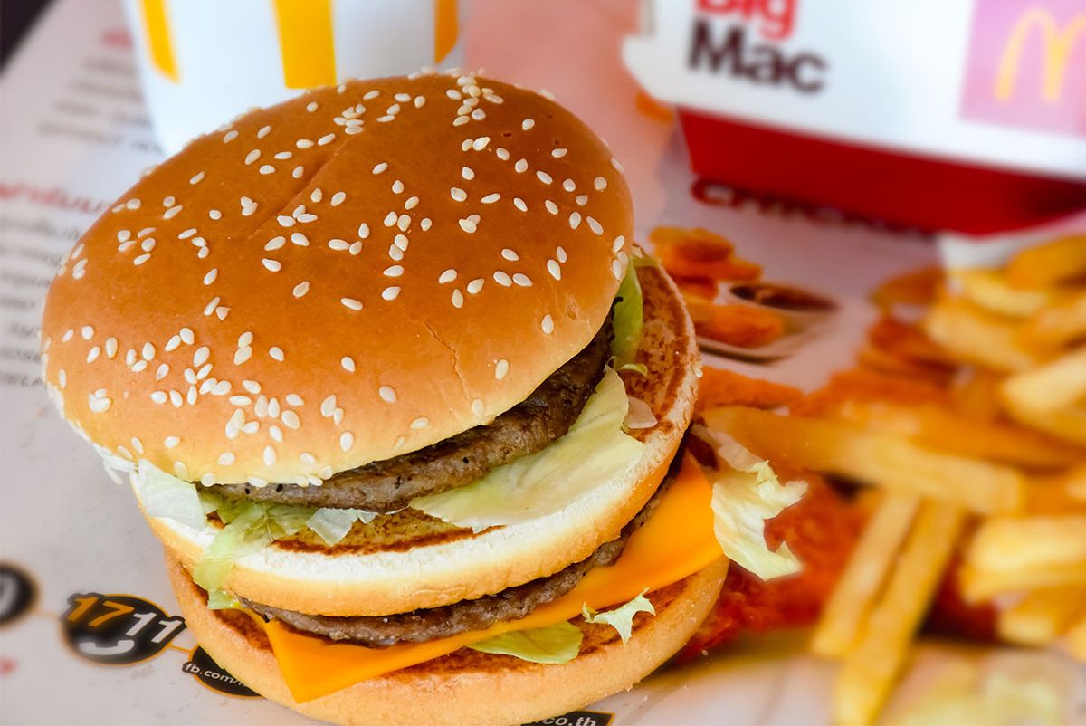 Enjoy the $12.50 Burger Bundle In-app on December 17 and 18 at McDonald’s with the SZN of Sharing Enjoy the $12.50 Burger Bundle In-app on December 17 and 18 at McDonald’s with the SZN of Sharing