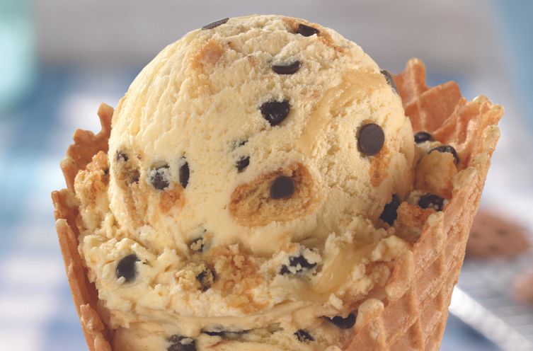 Mom’s Makin’ Cookies Ice Cream Returns to Baskin-Robbins Mom’s Makin’ Cookies Ice Cream Returns to Baskin-Robbins