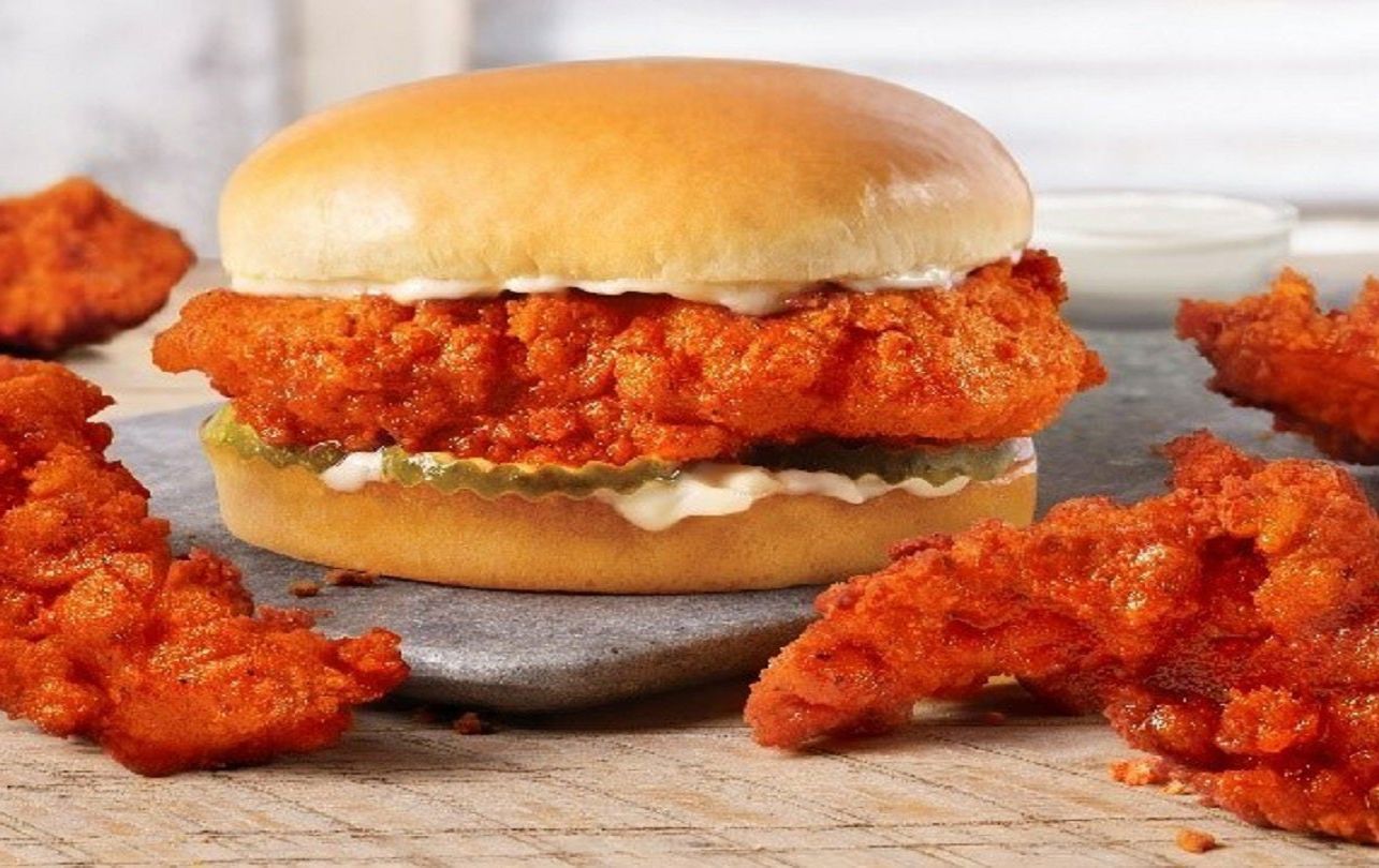 The Nashville Hot Hand-Breaded Chicken Sandwich Arrives at Hardee’s The Nashville Hot Hand-Breaded Chicken Sandwich Arrives at Hardee’s