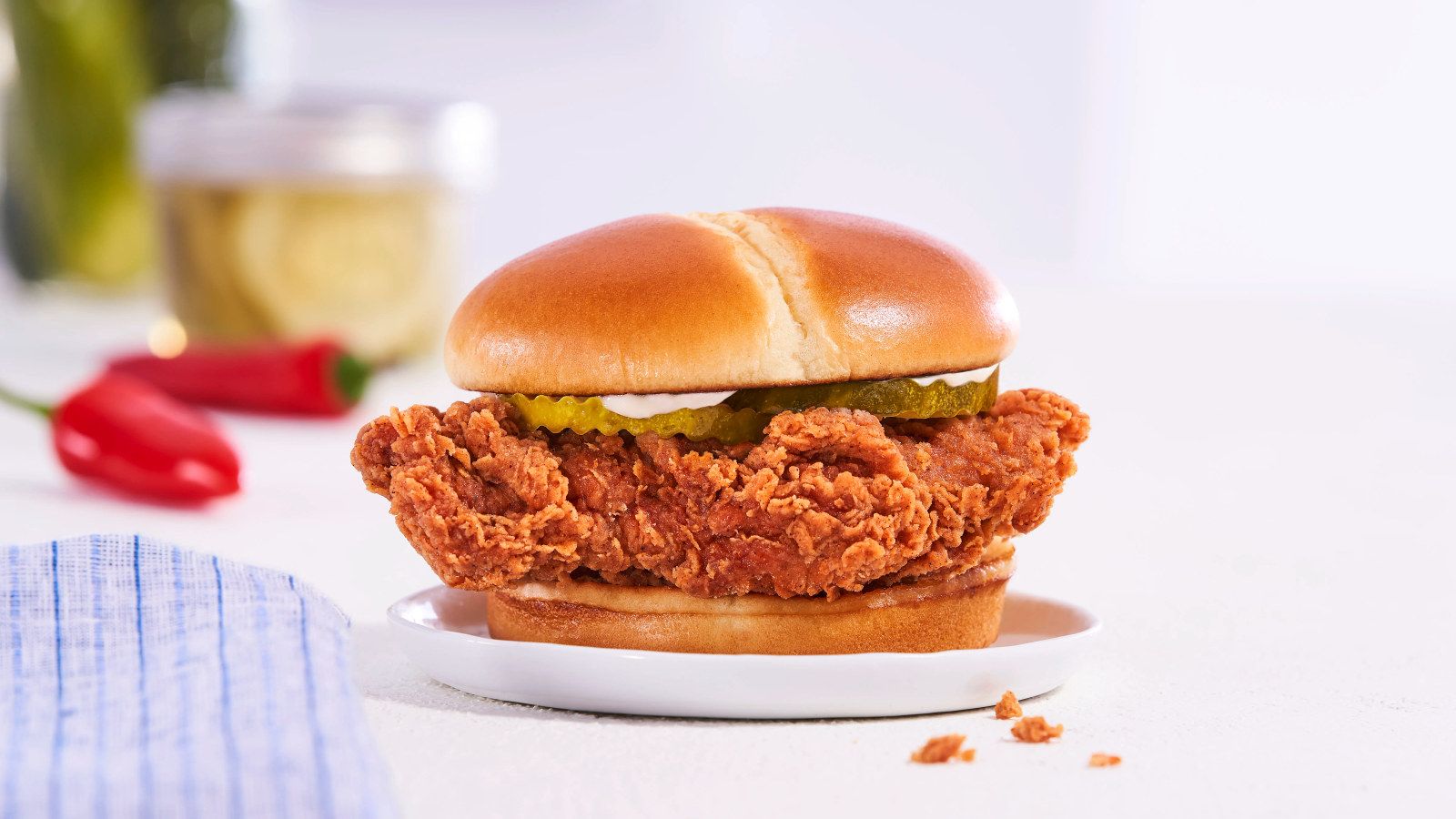 Bojangles Launches All-New Bo’s Chicken Sandwich Bojangles Launches All-New Bo’s Chicken Sandwich