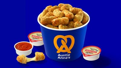 Auntie Anne's Pretzels: Mozzarella Stuffed Pretzel Nuggets Bucket